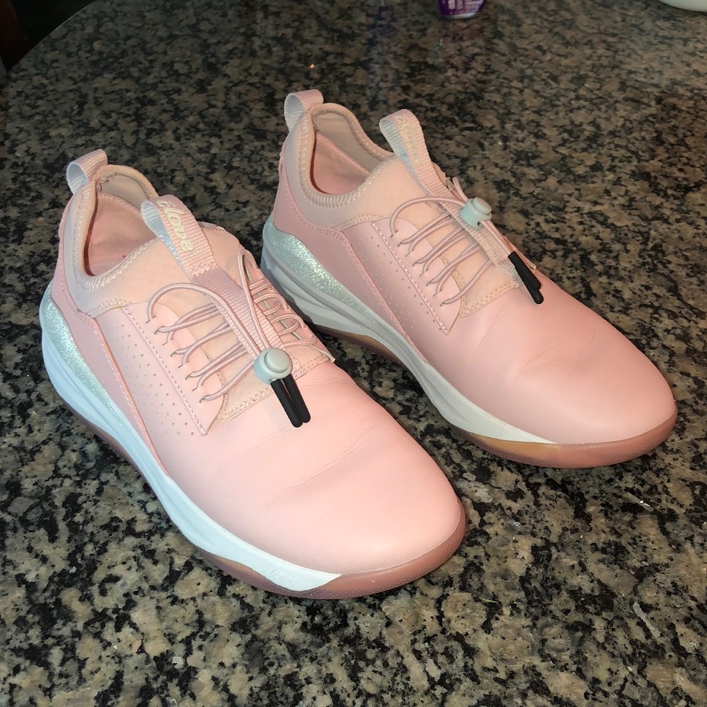 Clove Nursing Shoes, Pink, Women’s size 9